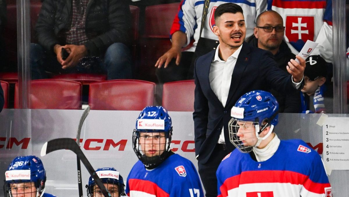 Tr&eacute;ner Dendis po v&iacute;ťazstve nad Kanadou chv&aacute;lil: Každ&yacute; jeden hr&aacute;č uk&aacute;zal, prečo je v tomto t&iacute;me