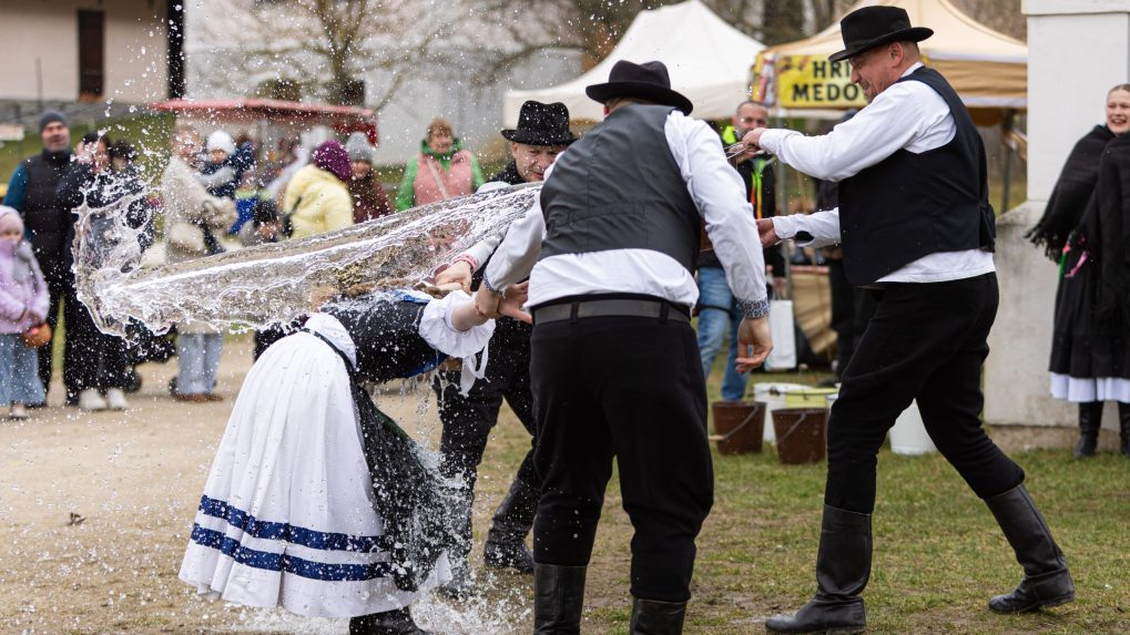 šibačka a oblievačka