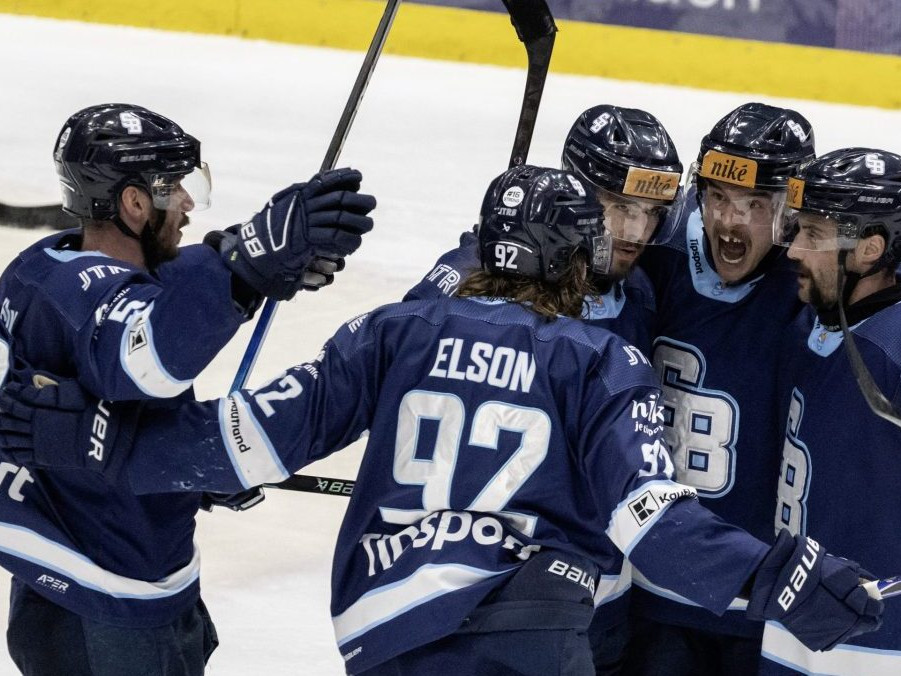 Gólová radosť hráčov Slovana..