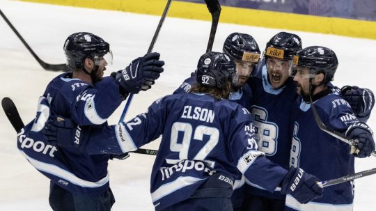 Gólová radosť hráčov Slovana..