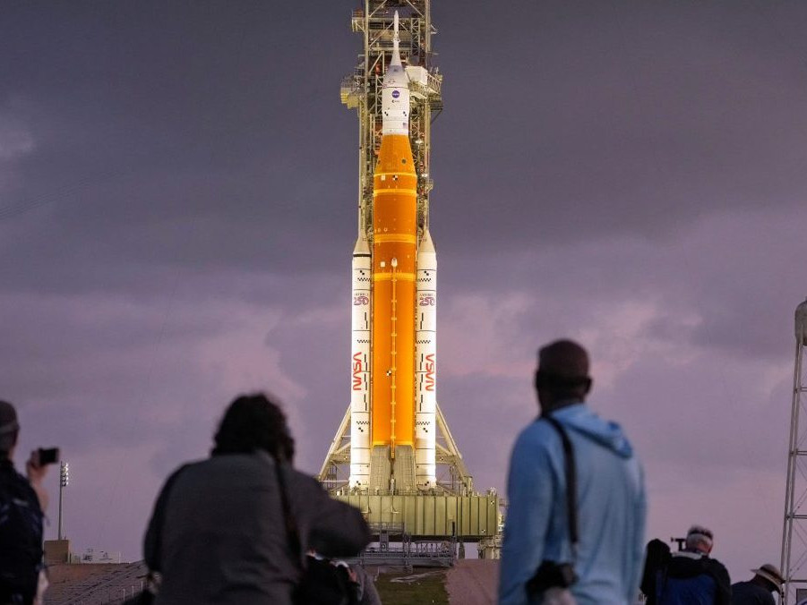 Raketa pre misiu Artemis II.