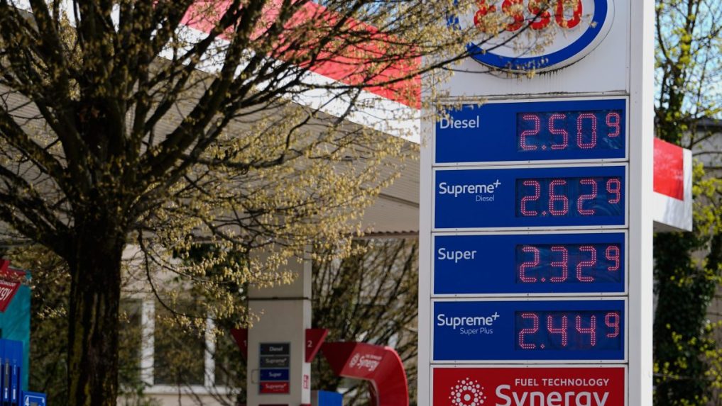 Na snímke ceny pohonných hmôt na čerpacej stanici v Mníchove.