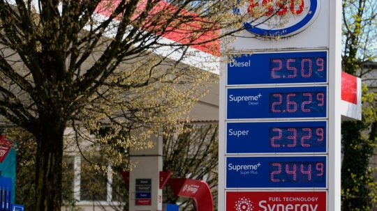 Na snímke ceny pohonných hmôt na čerpacej stanici v Mníchove.