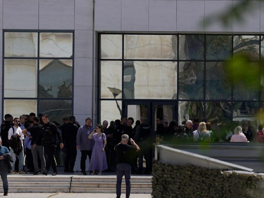 Na snímke budova súdu.