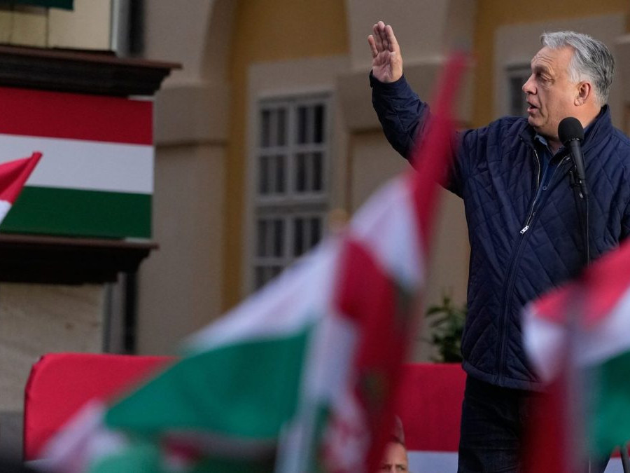 Viktor Orbán ako bojovník či nositeľ korupcie: Slovenskí politici komentovali voľby v Maďarsku