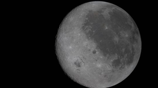 Snímka Mesiaca, ktorú zhotovila misia Artemis II.