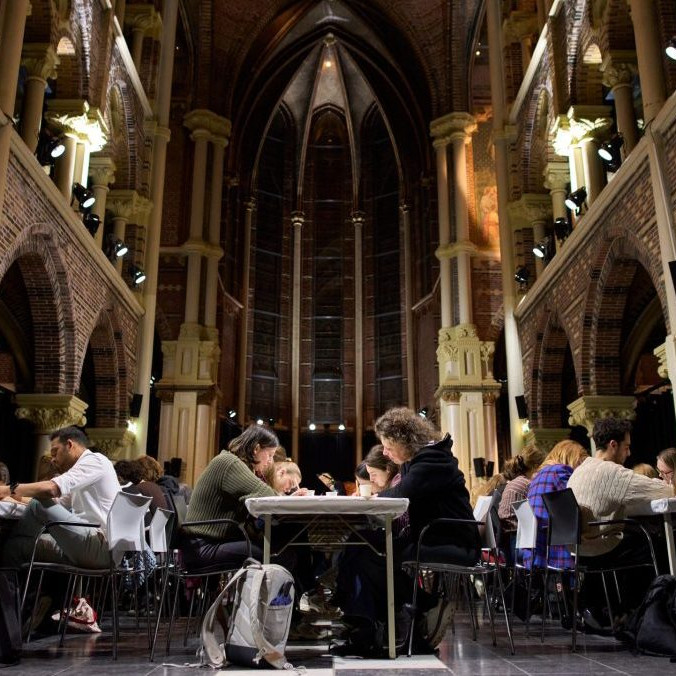 Aktivity účastníkov nútia na chvíľu spomaliť.