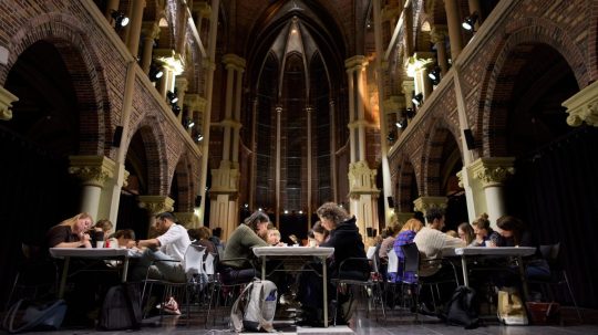 Aktivity účastníkov nútia na chvíľu spomaliť.