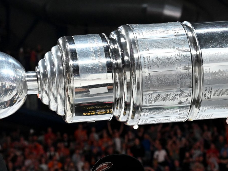 Pohár Vladimíra Dzurillu