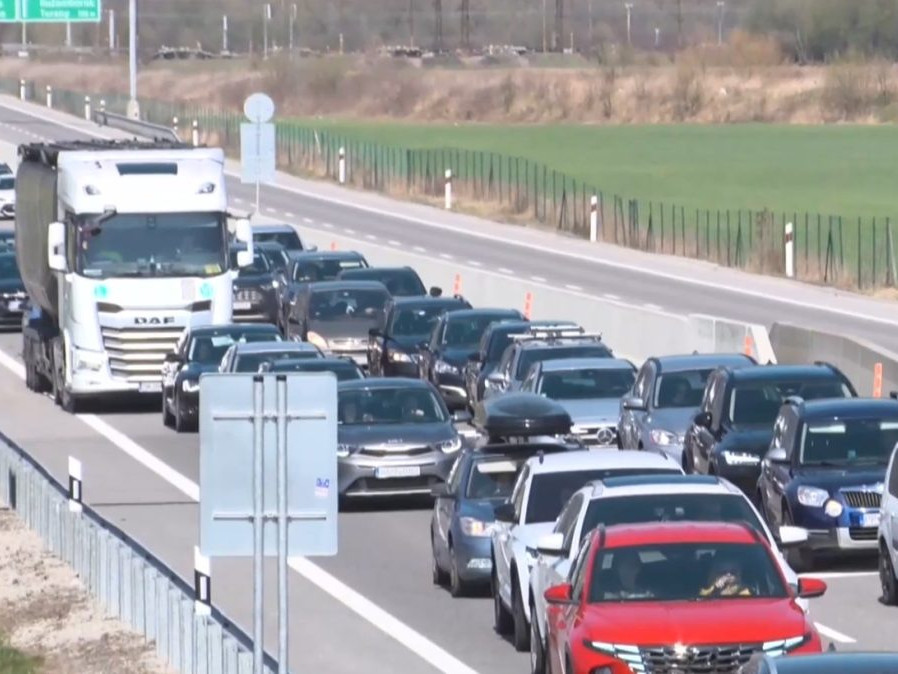 Kolóny pri Martine.