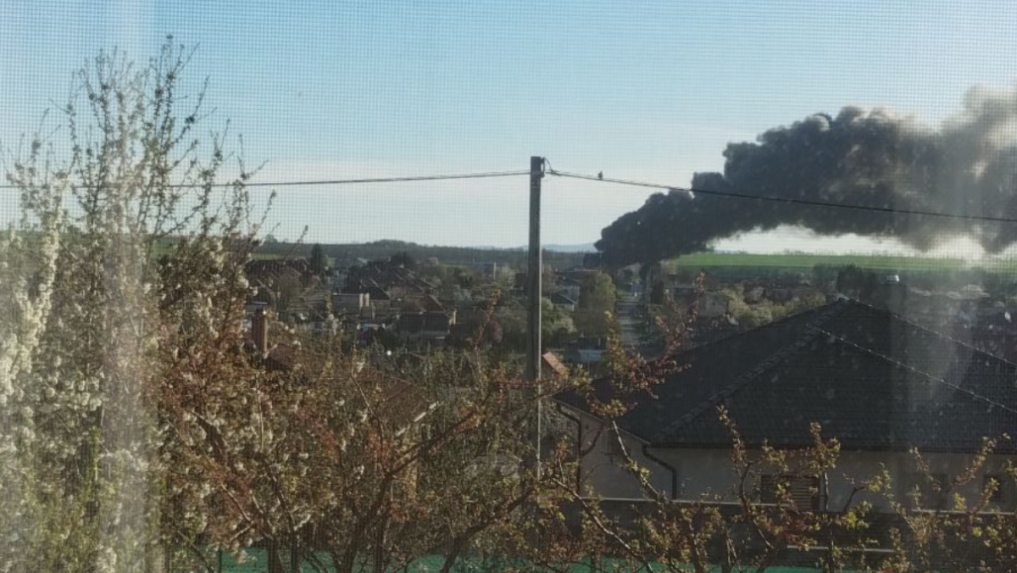 Pri požiari bola zranená jedna osoba.