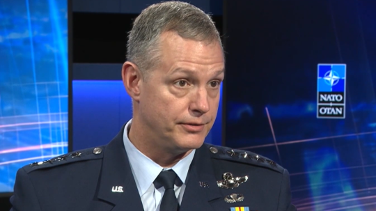 Veliteľ síl NATO exkluzívne pre STVR: Aliancia je jednotná, kľúčové je však posilnenie armád