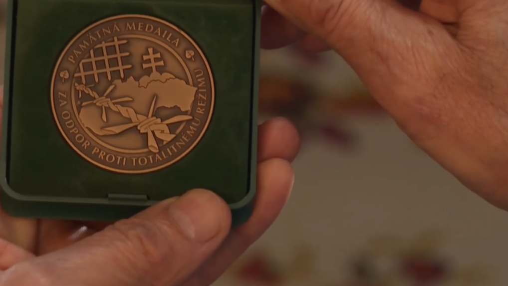 Medaila za odpor proti totalitnému režimu.