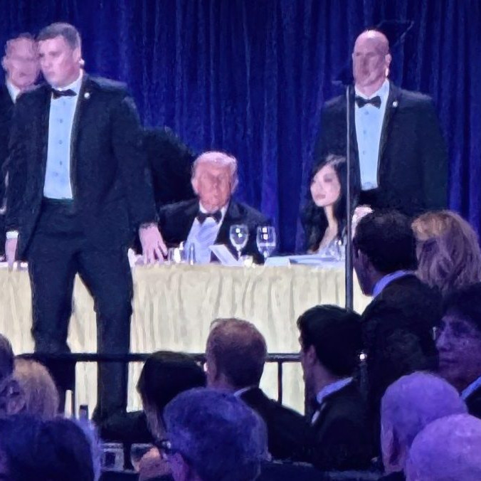 Počas galavečera došlo k streľbe.