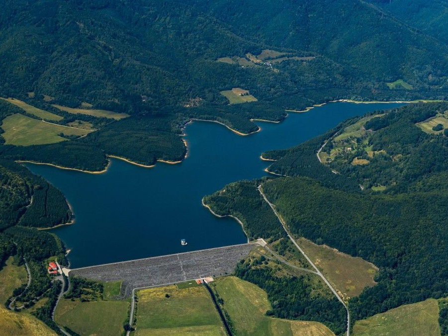 Vodná nádrž Málinec.