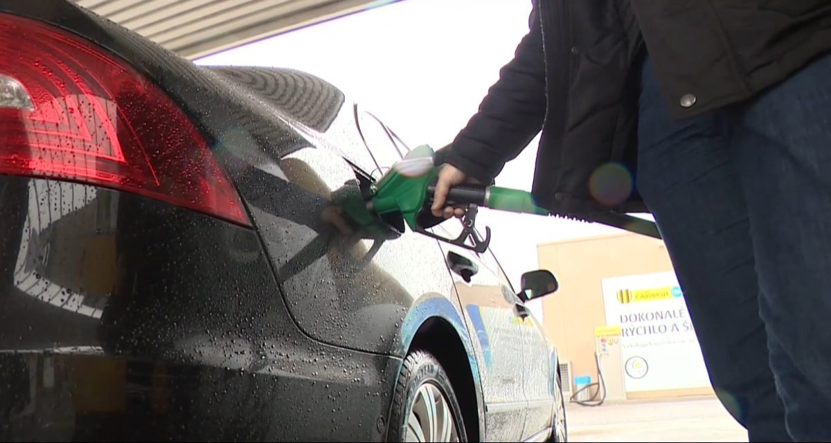 Niektor&eacute; pravidl&aacute; na čerpac&iacute;ch staniciach sa menia, in&eacute; ost&aacute;vaj&uacute;: Toto čak&aacute; motoristov pri tankovan&iacute;