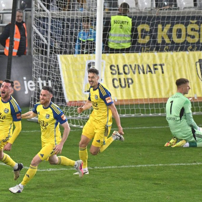 Na snímke radosť hráčov Košíc po druhom góle.