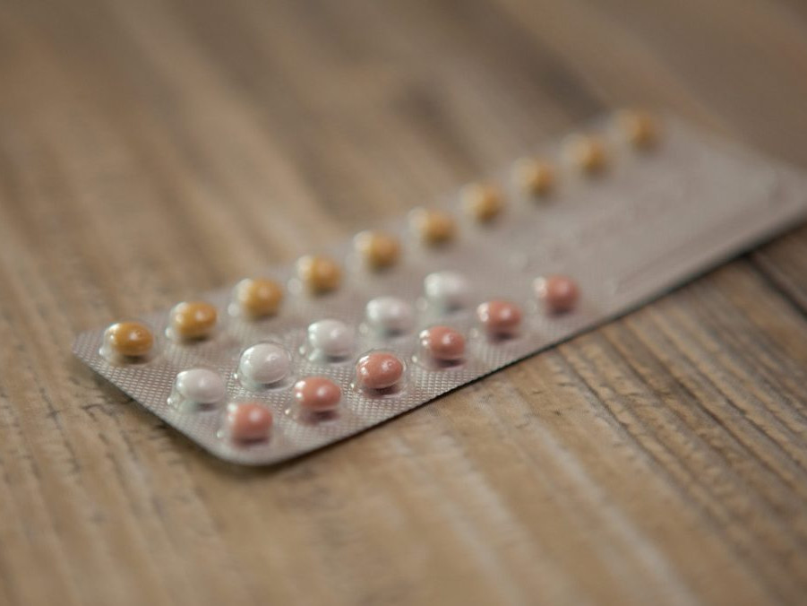 Ilustračná snímka antikoncepčných tabletiek.