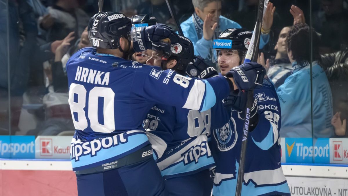 Nitrania t&uacute;žia vyhrať prv&uacute; s&eacute;riu so Slovanom. Stacha očak&aacute;va vybičovan&eacute; fin&aacute;le: Bude to niečo viac