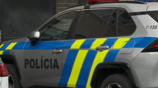 Na ilustračnej snímke policajné auto.
