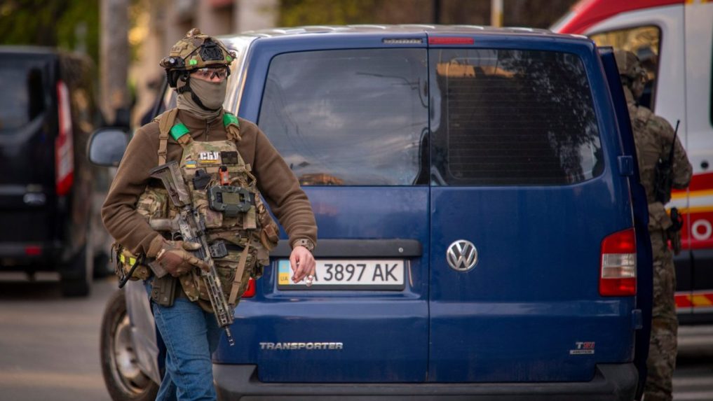 Policajt na mieste činu.