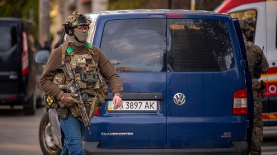 Policajt na mieste činu.