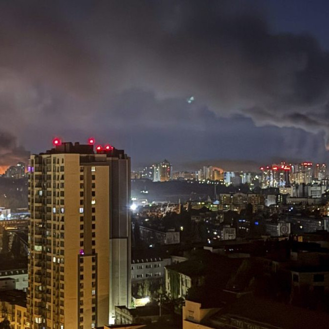 Na ilustračnej snímke pohľad na Kyjev po ruských útokoch.