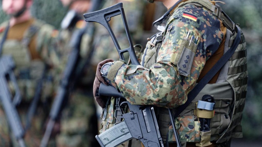 Na snímke nemeckí vojaci.