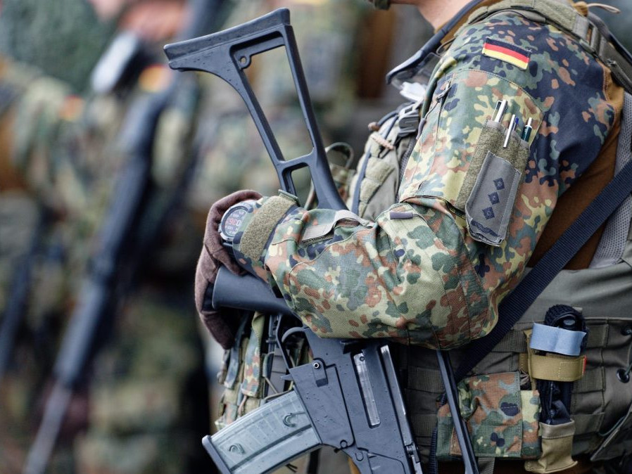 Na snímke nemeckí vojaci.