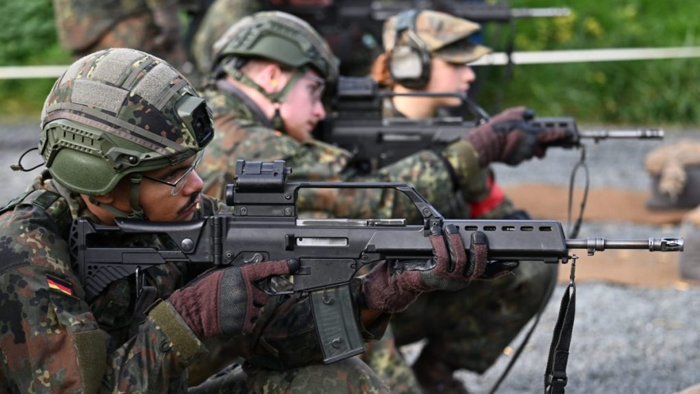 Na snímke nemeckí vojaci.