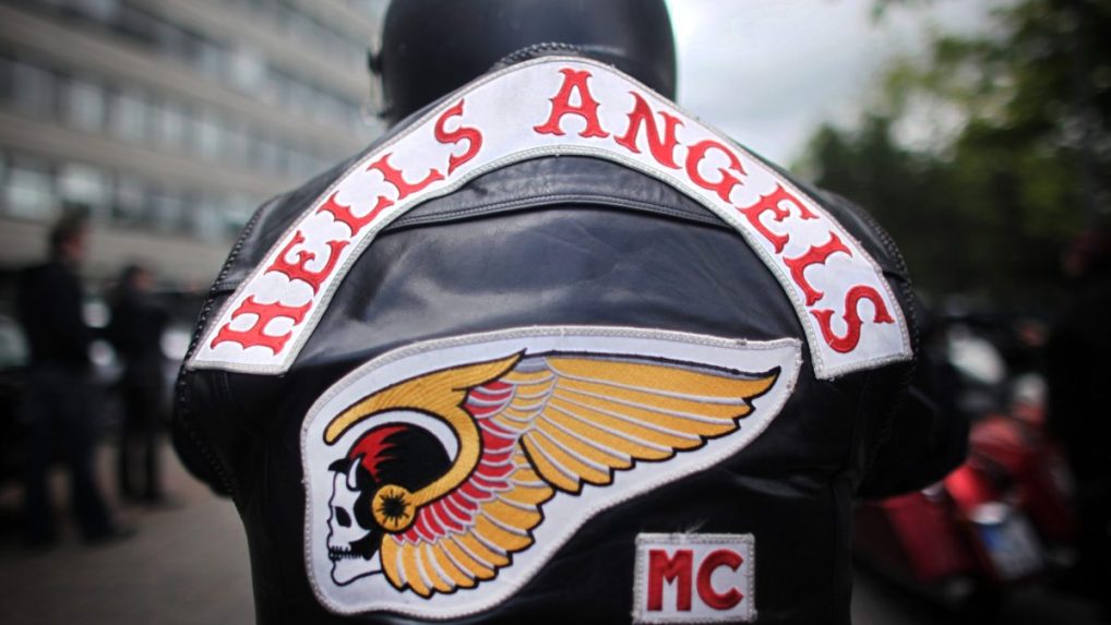 Na archívnej snímke zo 14. júla 2012 člen motorkárskemu klubu Hells Angels vo Frankfurte nad Mohanom.