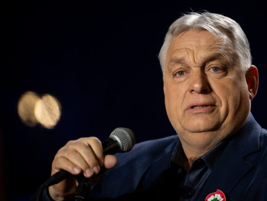 Na snímke Viktor Orbán.