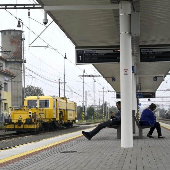 Na ilustračnej snímke železničná stanica.