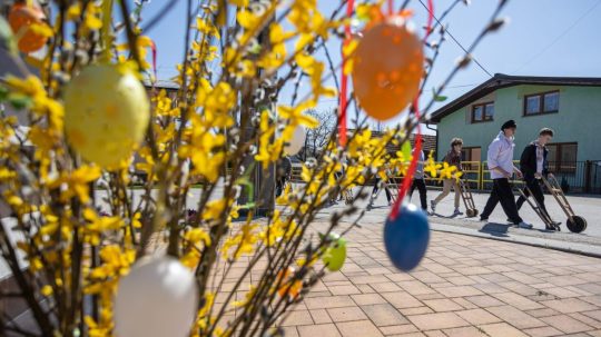 zlatý dážď a farebné vajička