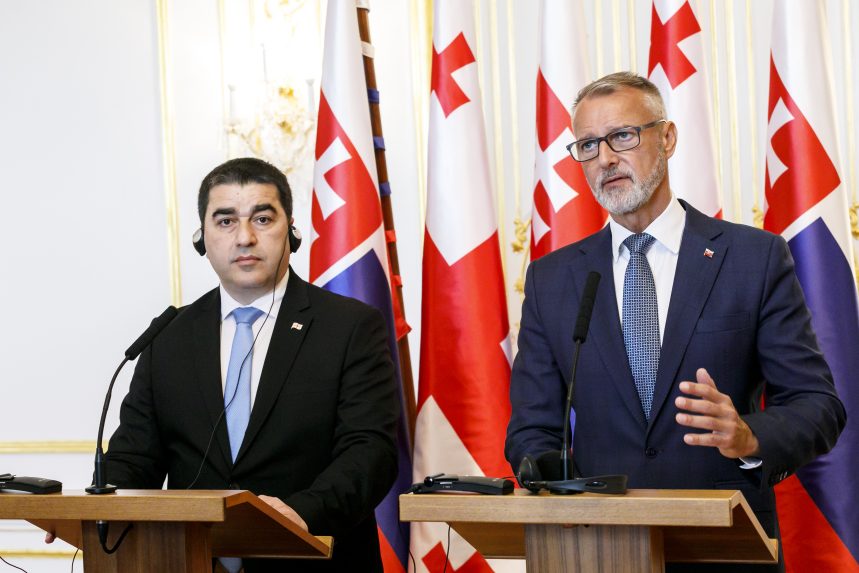 Stretnutie predsedov parlamentov Slovenska a Gruz&iacute;nska.