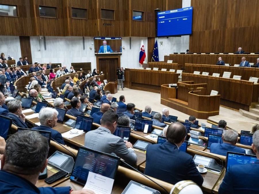 Rokovanie Národnej rady SR.