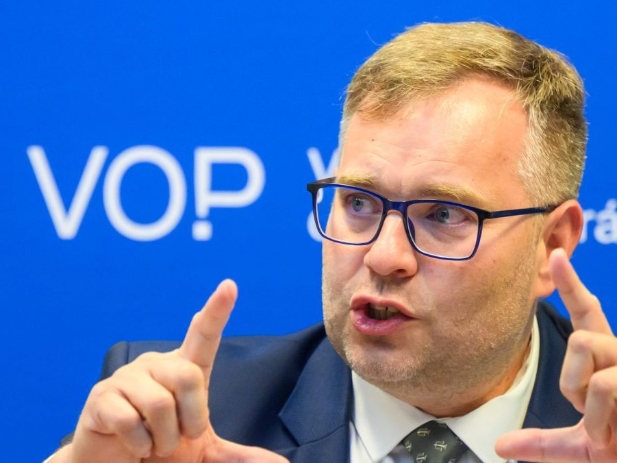Ombudsman R. Dobrovodský napadol podmienky registrácie cirkví: Limit 50-tisíc veriacich označil za prakticky nesplniteľný