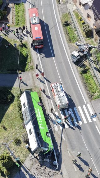 Nehoda autobusu v Dobrej Nive.