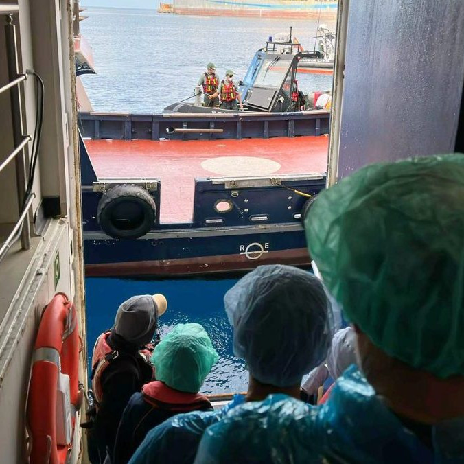 Pasažieri na výletnej lodi MV Hondius postihnutej hantavírusom.