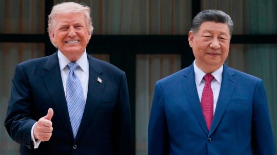 Americký prezident Donald Trump a čínsky prezident Si Ťin-pching.