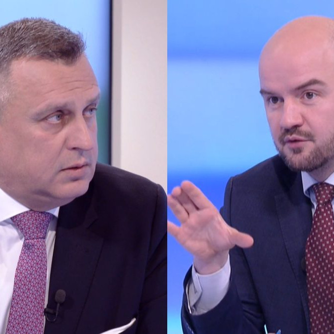Andrej Danko (SNS) a Martin Dubéci (PS) v relácii O 5 minút 12.