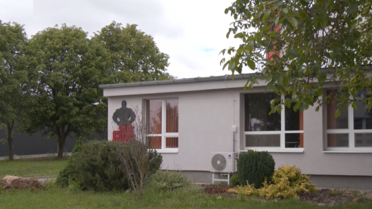 Sága posilňovne v Poltári pokračuje.