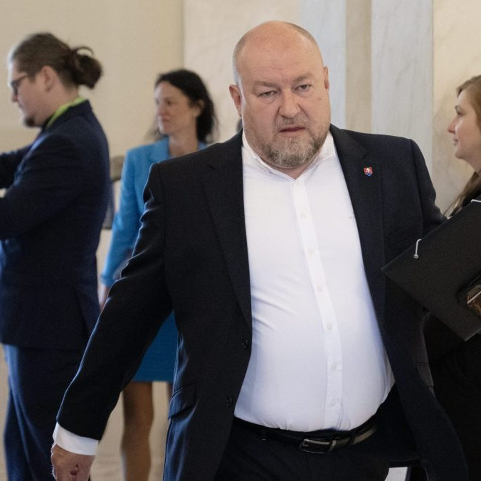 Na snímke minister športu Rudolf Huliak.