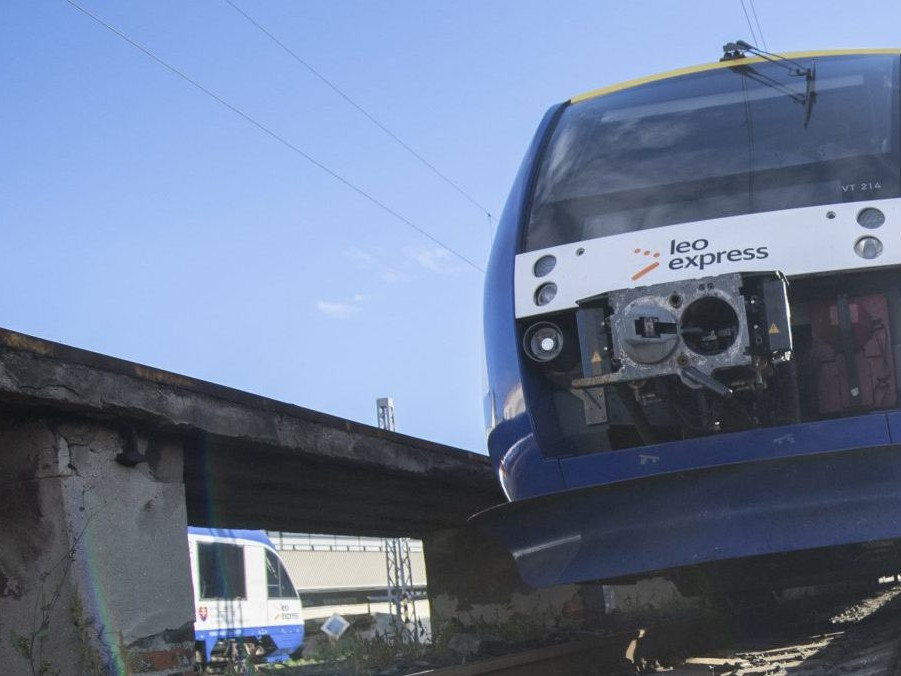 Na ilustračnej snímke rušeň vlaku Leo Express.