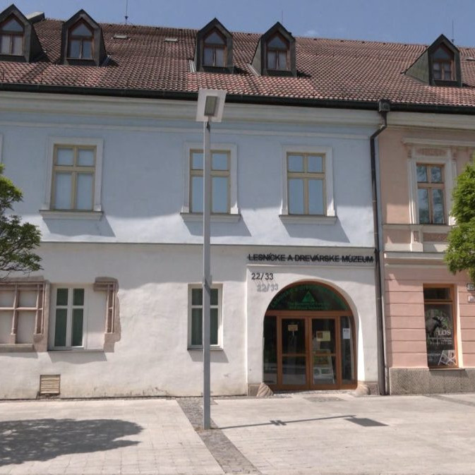 Lesnícke a drevárske múzeum vo Zvolene.
