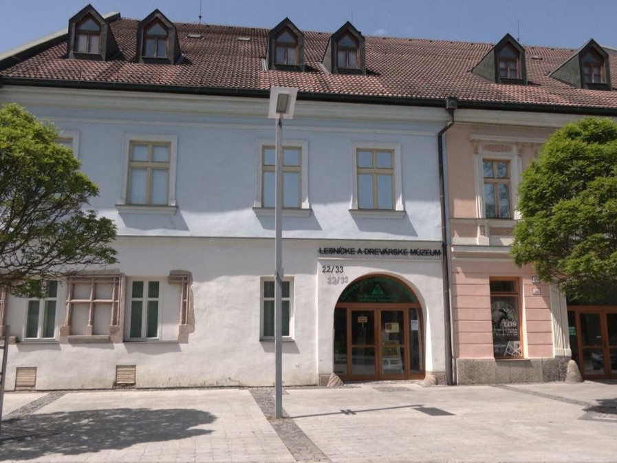 Lesnícke a drevárske múzeum vo Zvolene.