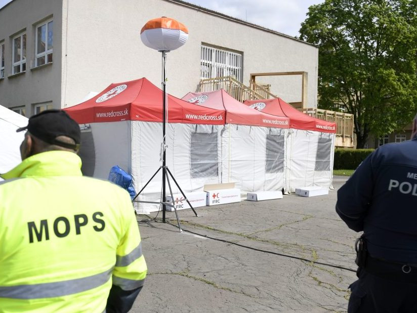Mestský policajt a príslušník MOPS.
