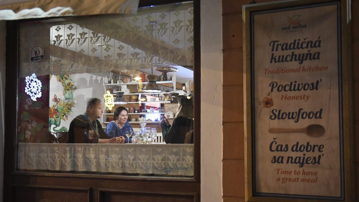 V zahranič&iacute; neviditeľn&aacute;, na Slovensku rezonuje: Gastron&oacute;mia zaznamenala vzostup, m&aacute;me aj na Michelina, tvrd&iacute; odborn&iacute;k
