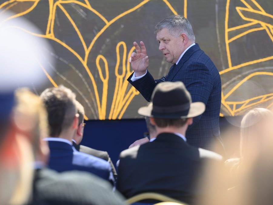 Na snímke Robert Fico.