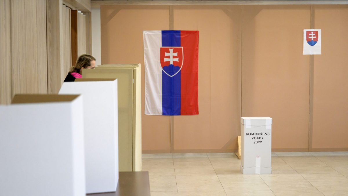 Samospr&aacute;vy čak&aacute; veľk&aacute; reforma. Z&aacute;sadnou zmenou by malo byť sp&aacute;janie nefunkčn&yacute;ch obc&iacute;
